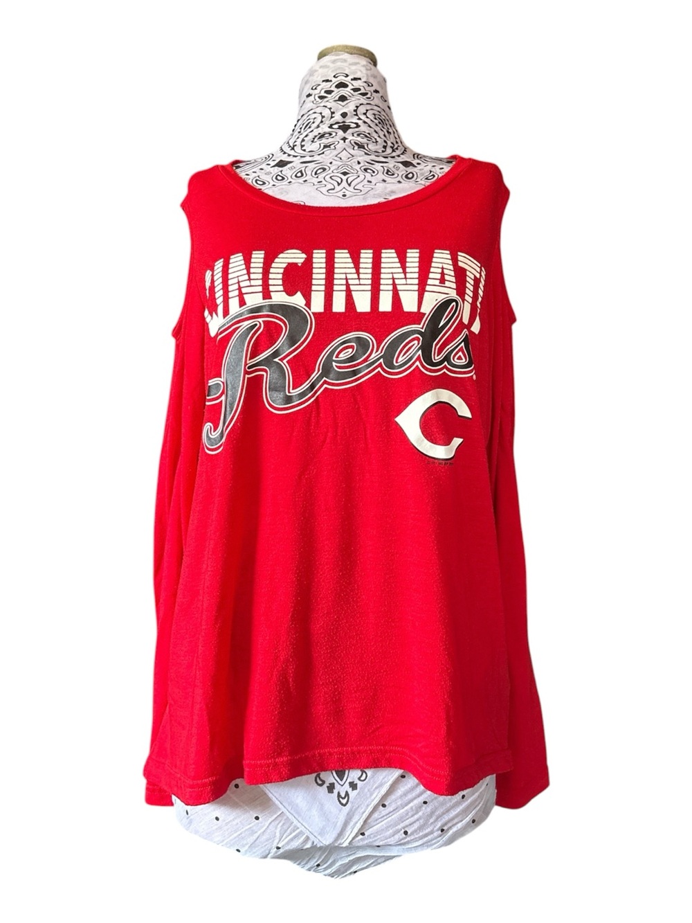 Women's Cincinnati Reds Long Sleeve Tee, Peekaboo Shoulders
